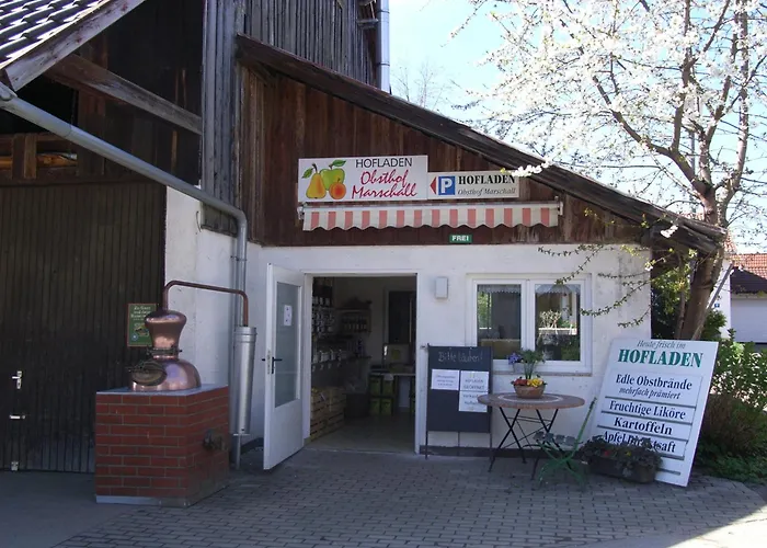 Obst- Und Marschall Lejlighed
