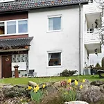 Obst- Und Marschall 아파트