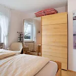 Obst- Und Marschall Apartmán