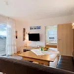 Obst- Und Marschall Apartmán