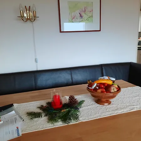Obst- Und Marschall *